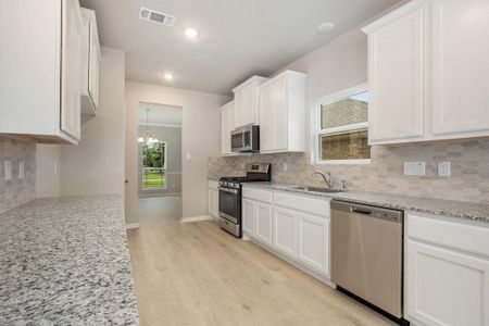 New construction Single-Family house 107 Pecan Valley Dr, West Columbia, TX 77486 - image 8