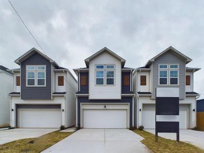 New construction Single-Family house 5914 Eastwood Street, Houston, TX 77021 - photo 0