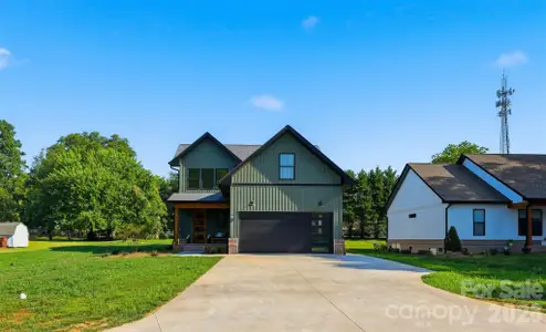 New construction Single-Family house 75 2Nd Ave Se, Taylorsville, NC 28681 - image