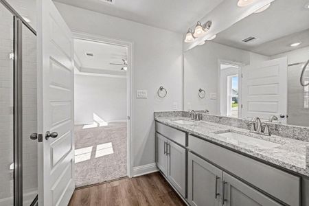 New construction Single-Family house 14 Keystone Ct, Angleton, TX 77515 - image