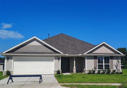 New construction Single-Family house 8 Gemstone Ct, Angleton, TX 77515 - image
