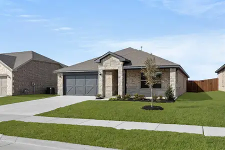 New construction Single-Family house 1908 Seminole Dr, Cleburne, TX 76033 plan Lexington - image