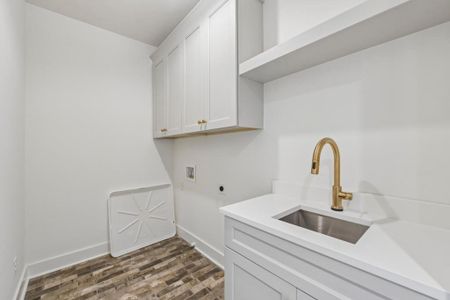 New construction Townhouse house 4810 Moonview Ln, Sugar Hill, GA 30518 - image 13