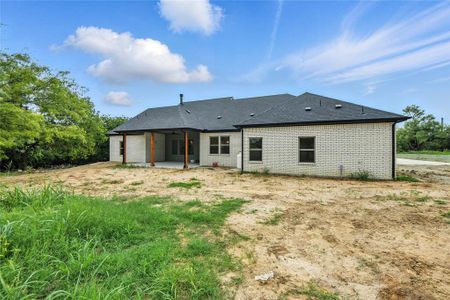 New construction Single-Family house 117 Goldfinch Ln, Weatherford, TX 76088 - image