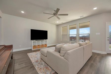 New construction Single-Family house 2202 Briarwood Dr, Bridgeport, TX 76426 - image 6