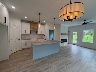 New construction Single-Family house 110 Cove Place Ct, Conroe, TX 77356 - image 6