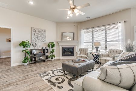 New construction Single-Family house 6712 Bassett Ln, Mesquite, TX 75126 plan Hemsworth VI - image 10