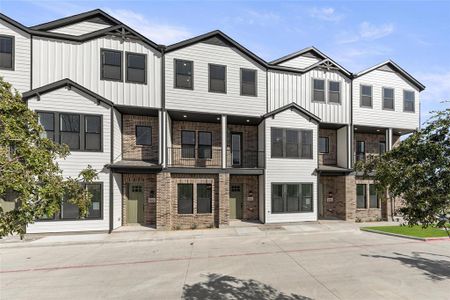 New construction Townhouse house 1124 Stallion Dr, Plano, TX 75075 Davis Homeplan- photo 1 1