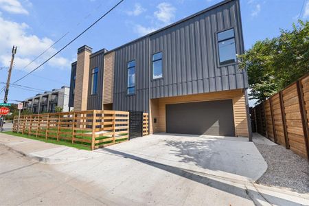 New construction Single-Family house 2323 N Carroll Ave, Dallas, TX 75204 null- photo 0