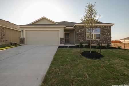 New construction Single-Family house 8106 Champion Crk, San Antonio, TX 78252 Moscoso - 40' Smart Series- photo 13 13