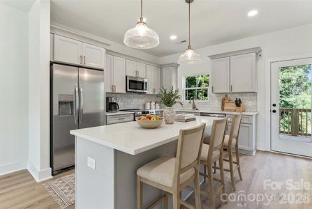 New construction Townhouse house 309 Yaupon Ct, Fort Mill, SC 29708 - image 7