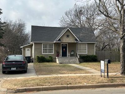 New construction Single-Family house 1019 N Anglin St, Cleburne, TX 76031 - image