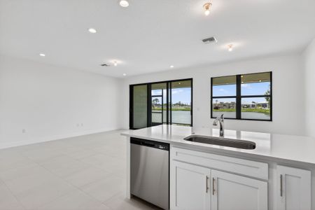 New construction Single-Family house 13608 Sw Starkissed Ln, Port St. Lucie, FL 34987 plan Sabal - image 7