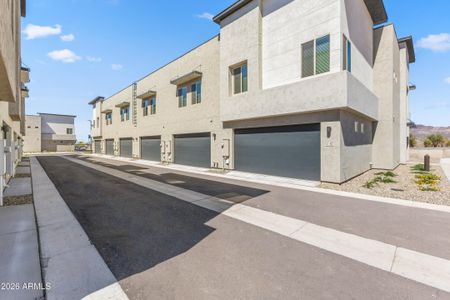 New construction Townhouse house 651 N Ironwood Dr, Unit 60, Apache Junction, AZ 85119 - image