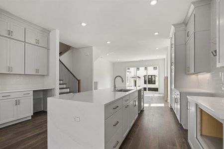 New construction Townhouse house 3667 Peachtree Road Ne, Unit 10, Atlanta, GA 30319 - photo 5 5