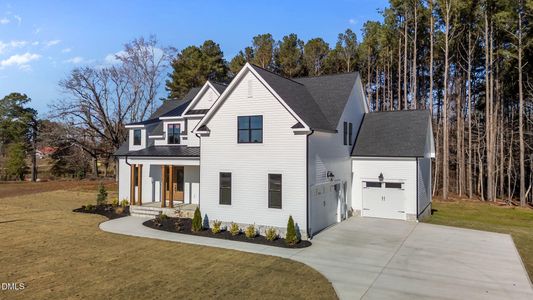 New construction Single-Family house 2590 Lassiter Rd, Four Oaks, NC 27524 - image