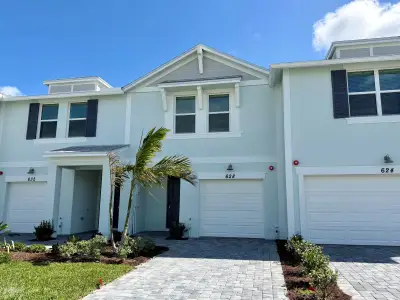 New construction Single-Family house 628 Salisbury Cir, Fort Pierce, FL 34982 plan Pompano - image