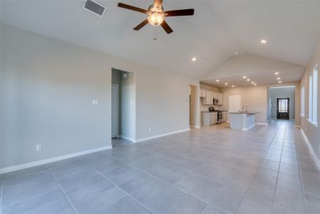 New construction Single-Family house 21119 Autumn Heights Dr, Bonney, TX 77583 plan Childress - image 13