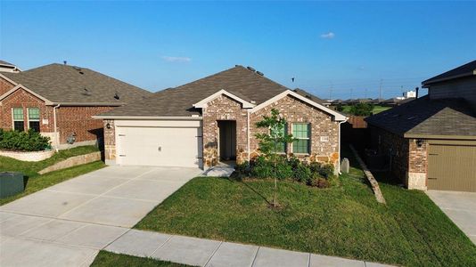 New construction Single-Family house 1306 Saddlehorn Dr, Denton, TX 76207 - image