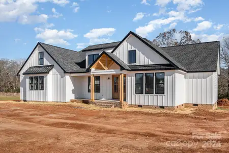 New construction Single-Family house 4227 Brandy Creek Ct, Clover, SC 29710 null- photo 1 1