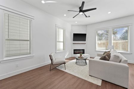 New construction Single-Family house 6128 Endeavor Heights Rd, Houston, TX 77091 - image 18