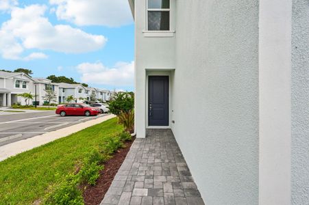 New construction Townhouse house 541 Salisbury Cir, Fort Pierce, FL 34982 plan Sandpiper End - image
