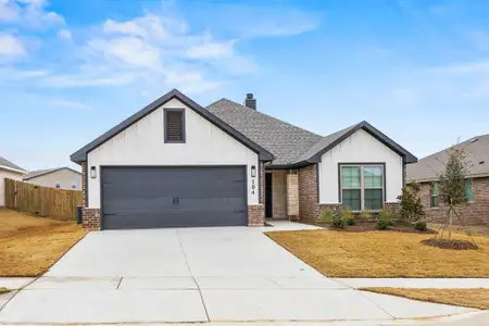 New construction Single-Family house 104 Maverick Trl, Valley View, TX 76272 - image