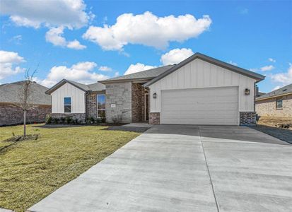 New construction Single-Family house 641 Mooney Dr, Saginaw, TX 76179 - image