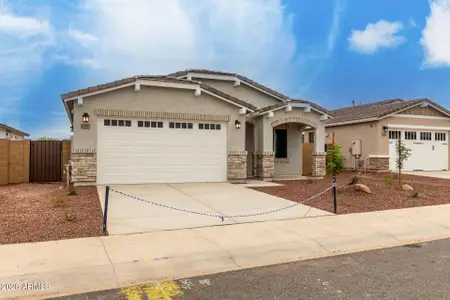 New construction Single-Family house 17451 W Las Palmaritas Dr, Waddell, AZ 85355 plan 2028 - image