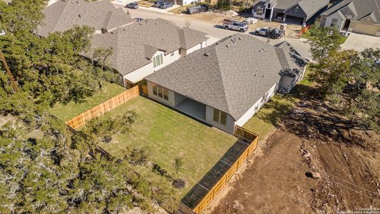 New construction Single-Family house 29347 Cheyenne Rdg, Boerne, TX 78015 Newton : 60-2572F.1- photo 32 32