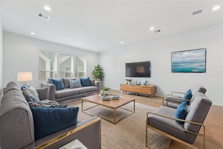 New construction Single-Family house 1013 Erin St, Unit V, Houston, TX 77009 - image 12