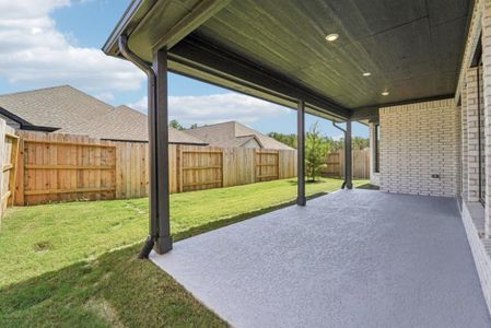 New construction Single-Family house 26148 Treetop Terrace Ln, Montgomery, TX 77316 plan 4043 Elevation D - image