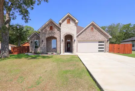 New construction Single-Family house 701 Jameson St, Weatherford, TX 76086 - image