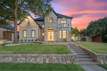 New construction Single-Family house 6912 Crystal Falls Dr, Plano, TX 75024 - image