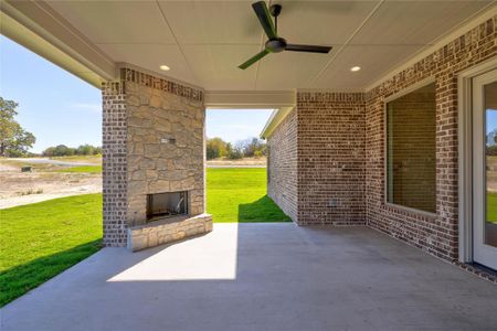 New construction Single-Family house 300 Spanish Oak Ct, Weatherford, TX 76085 Plan Unknown- photo 31 31