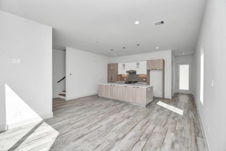 New construction Single-Family house 4012 Boho Ln, Houston, TX 77045 - image 7