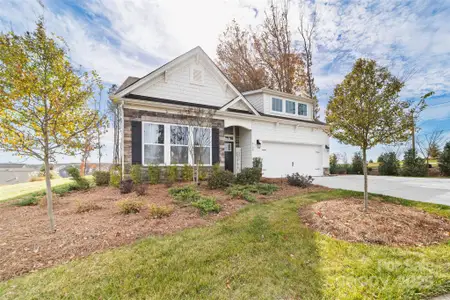 New construction Single-Family house 4129 Duplin Dr, Charlotte, NC 28214 - image