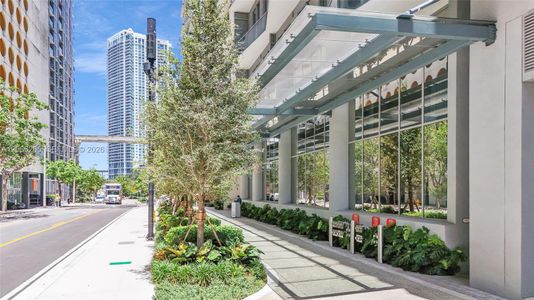 New construction Condo house 77 Se 5Th St, Unit 2006, Miami, FL 33131 - image