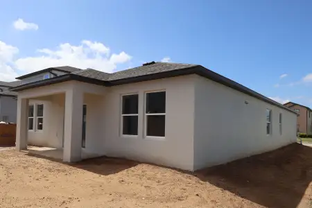 New construction Single-Family house 12194 Stirrup Dr, Dade City, FL 33525 plan Maui - image