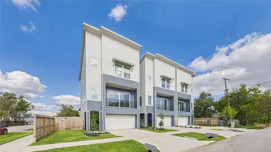 New construction Single-Family house 3415 Daphne St, Houston, TX 77021 - image