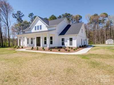 New construction Single-Family house 4016 Landsford Road, Marshville, NC 28103 - photo 0