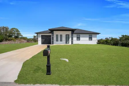 New construction Single-Family house 3101 Sara Ave S, Lehigh Acres, FL 33976 - image