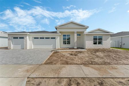 New construction Single-Family house 9217 Eagles Perch Place, Orlando, FL 32825 - photo 0