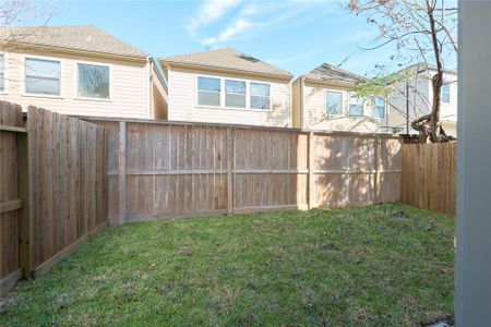 New construction Single-Family house 5320 Kiam St, Houston, TX 77007 null- photo 40 40