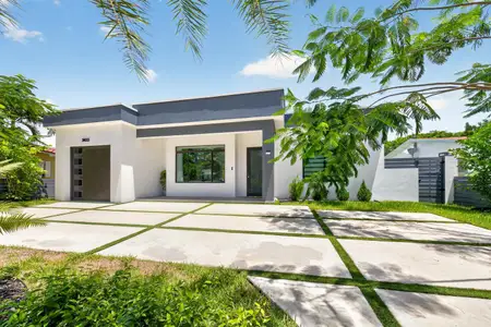 New construction Single-Family house 3933 Washington St, Hollywood, FL 33021 - image