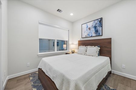 New construction Townhouse house 6338 Paddington Bend Dr, Houston, TX 77008 - image 2