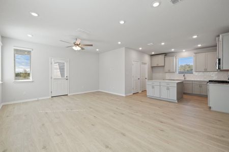 New construction Single-Family house 168 Rieber Rd, Kyle, TX 78640 plan Foxglove - image 11