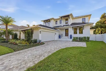 New construction Single-Family house 214 Aranda St Ne, St. Petersburg, FL 33704 - image