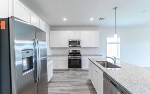 New construction Single-Family house 4343 Maple Root Ln, Pinehurst, TX 77362 Maple- photo 0