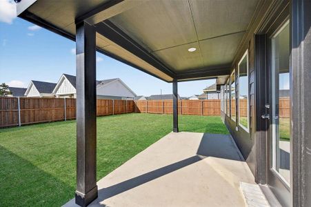 Hickory Hill by Lillian Custom Homes in Sherman - image 4